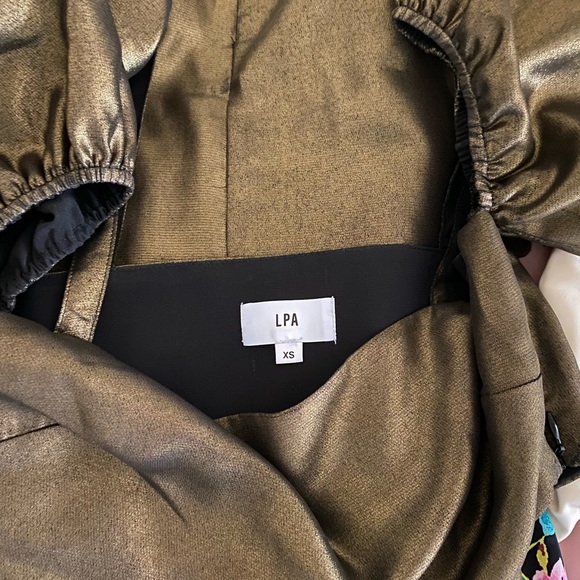 Set - Picture 3 of 3